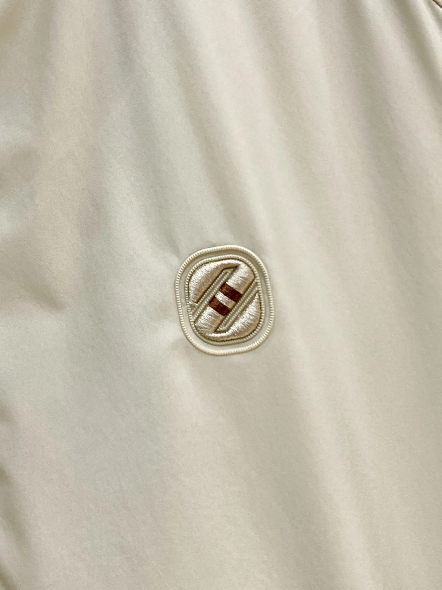 Zegna ：Classic ， ， H ， ， 。 ， ， 。 ： ， ， ， ； ， ， 。 ： ， ， ； ， 。 ， ， Premium ， 。 ： /Black/ /Cream White ， ， ， 。 Sizes：M-4XL
